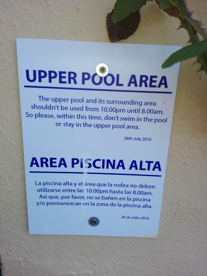Apartamento En Los Patios De Santa Maria Golf Marbella Luaran gambar